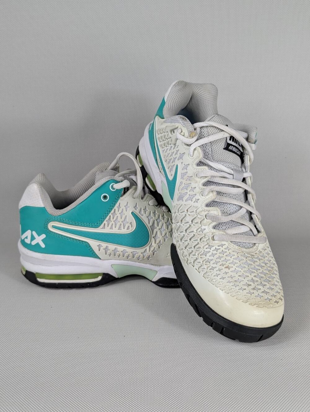 Nike Shoes Air Max Cage Dragon Women's Size 8 White Teal Blue Running Training
